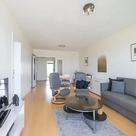 Cozy 1-bedroom With Sea View * ميدل كيرك